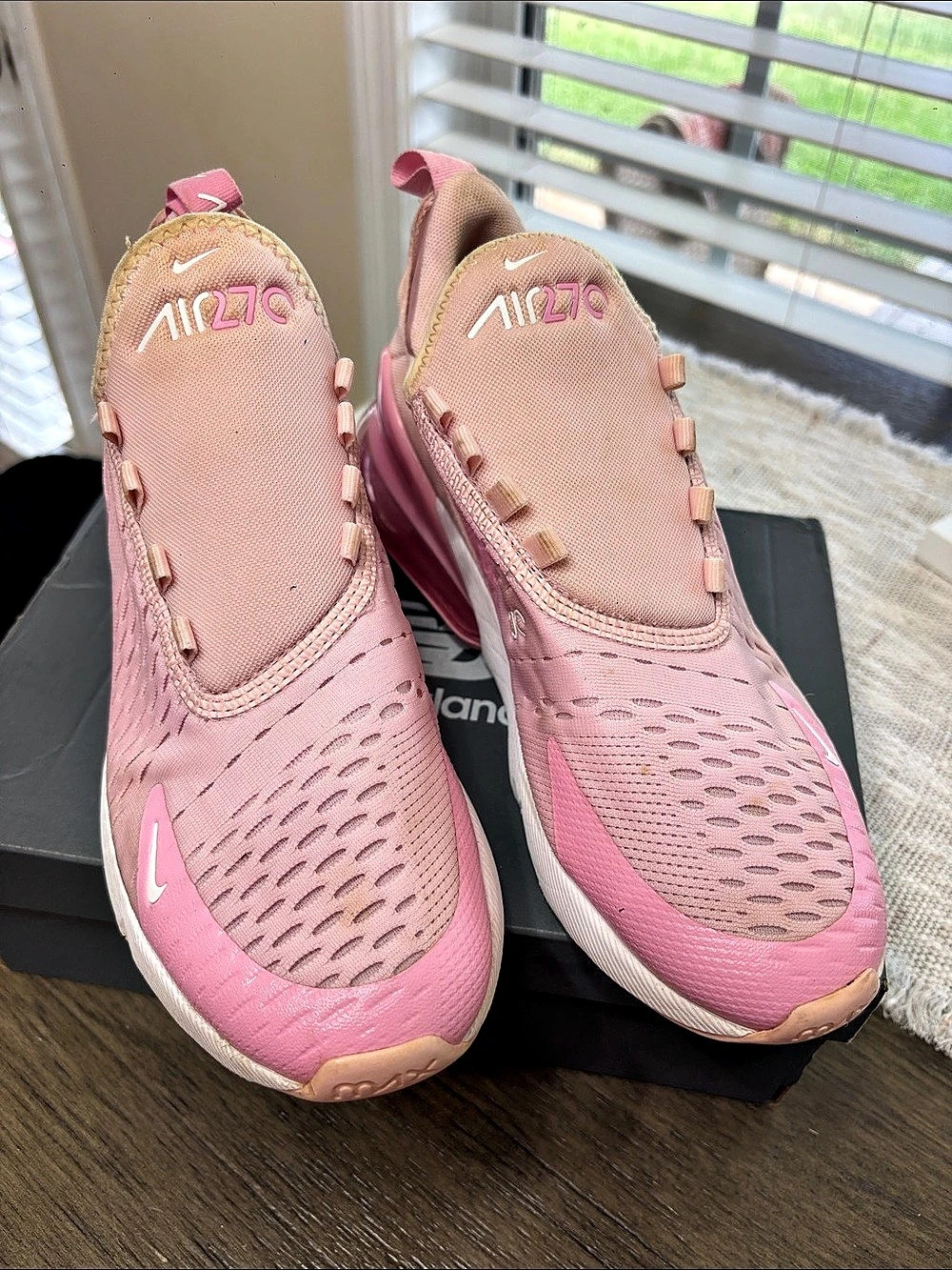 Nike Air Max 270 Pink Foam Pink Athletic Shoes US 6Y